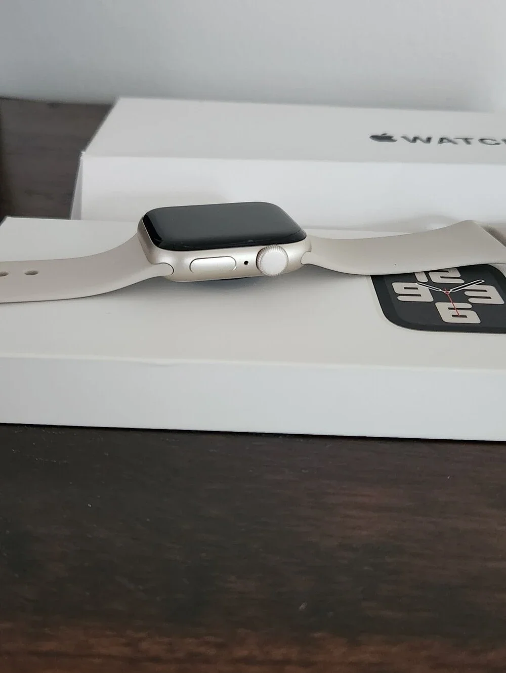 NEW Apple Watch SE
